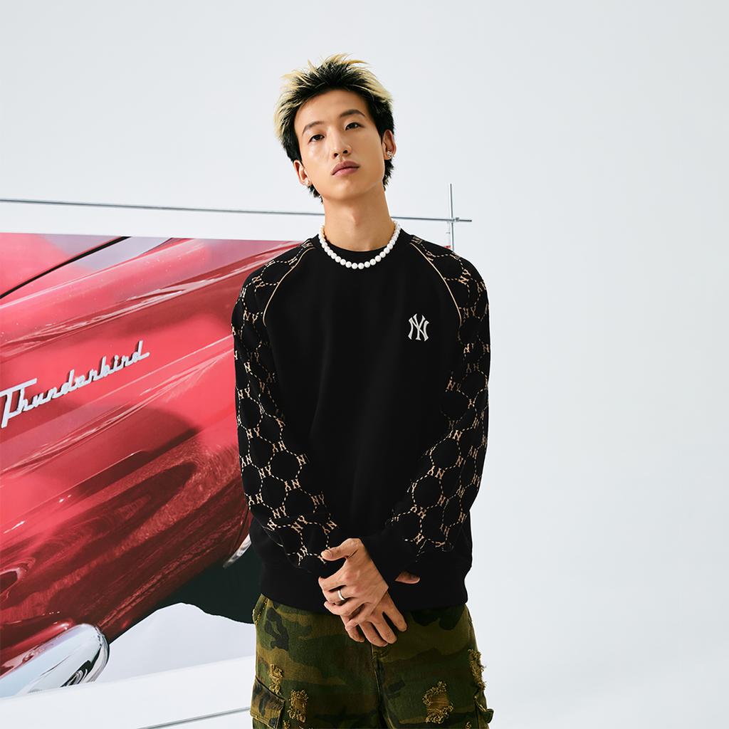 New MLB MONOGRAM Collection New York Yankees 24FW Crewneck Sweatshirt Unisex Black 3AMTM1244-50BKS