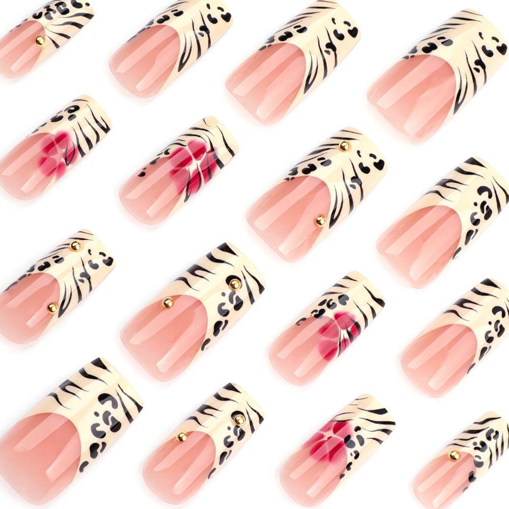 Manicure Long Almond and Ballerina False Nails Cat Eye Stars Fake Nials Leopard Detachable Nail Tips Women