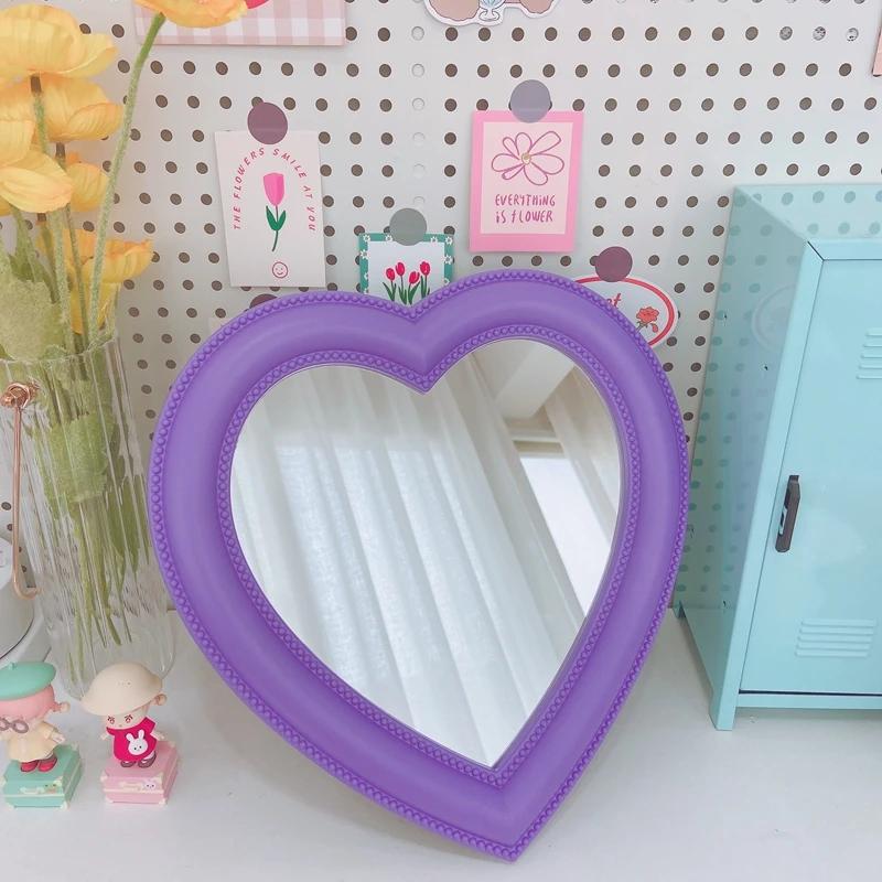 Kawaii Heart Shape Decorative Mirror INS Style Vintage Mirror Wall-mounted Mirror for Girls Bedroom Decoration 2025 Wholesales