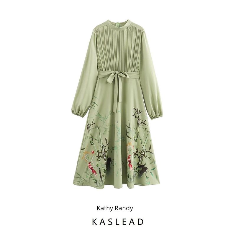 Kaslead New Arrival Women's Clothing Fashion Style Fashion Elegant Small Stand Collar Pleated Print Long Sleeves Dress