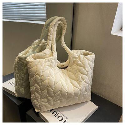 Fashionable Large Capacity Bag for Women's New Underarm Bag Fashionable and Simple One Shoulder Underarm Carrying Tote Bag