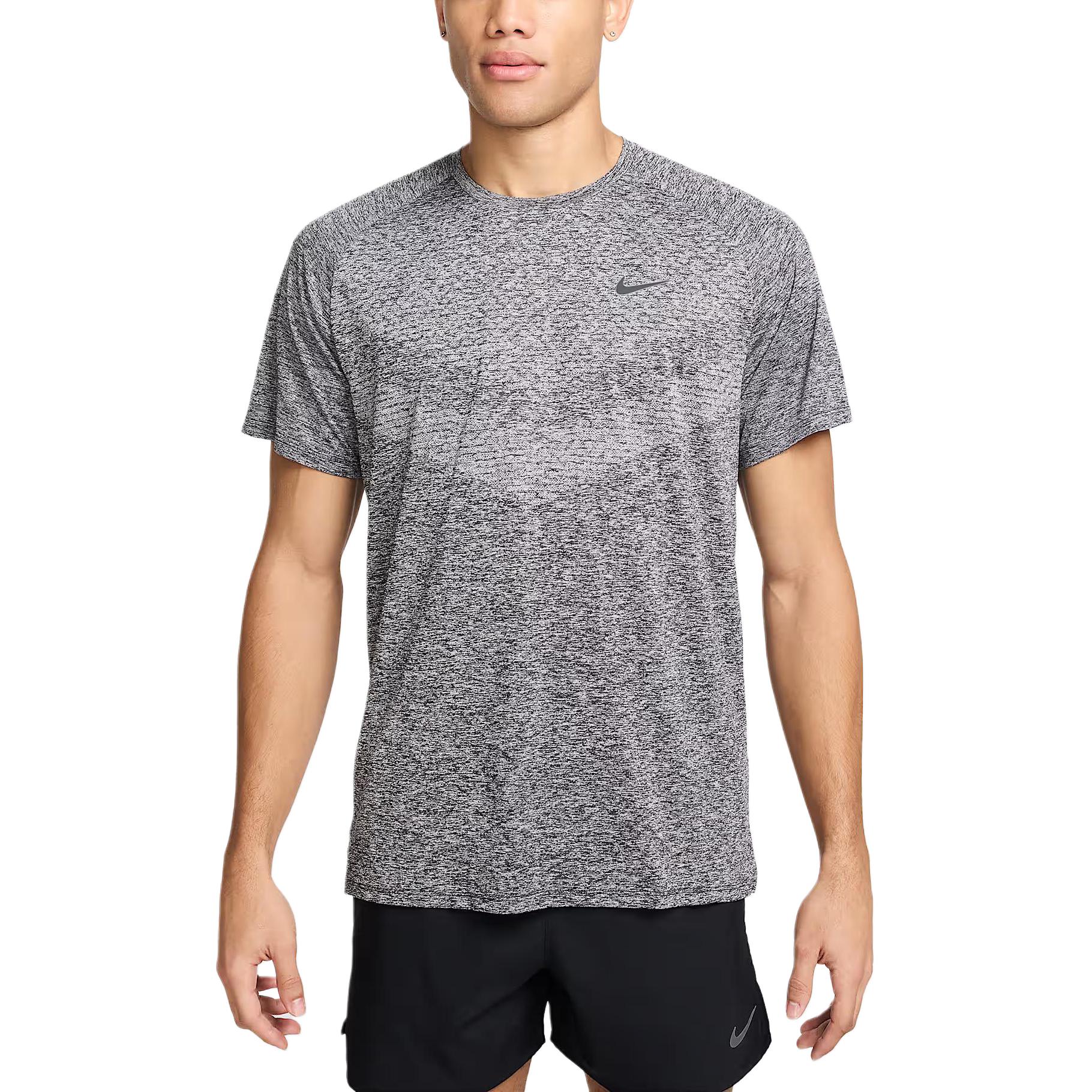 Nike Stride Men s Dri FIT Adv Short Sleeve Running Top HV5203-011 M