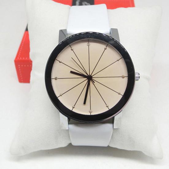 Watch Easy To Read Round Dial Alloy Case Couple Quartz Wristwatch for Festival Gift