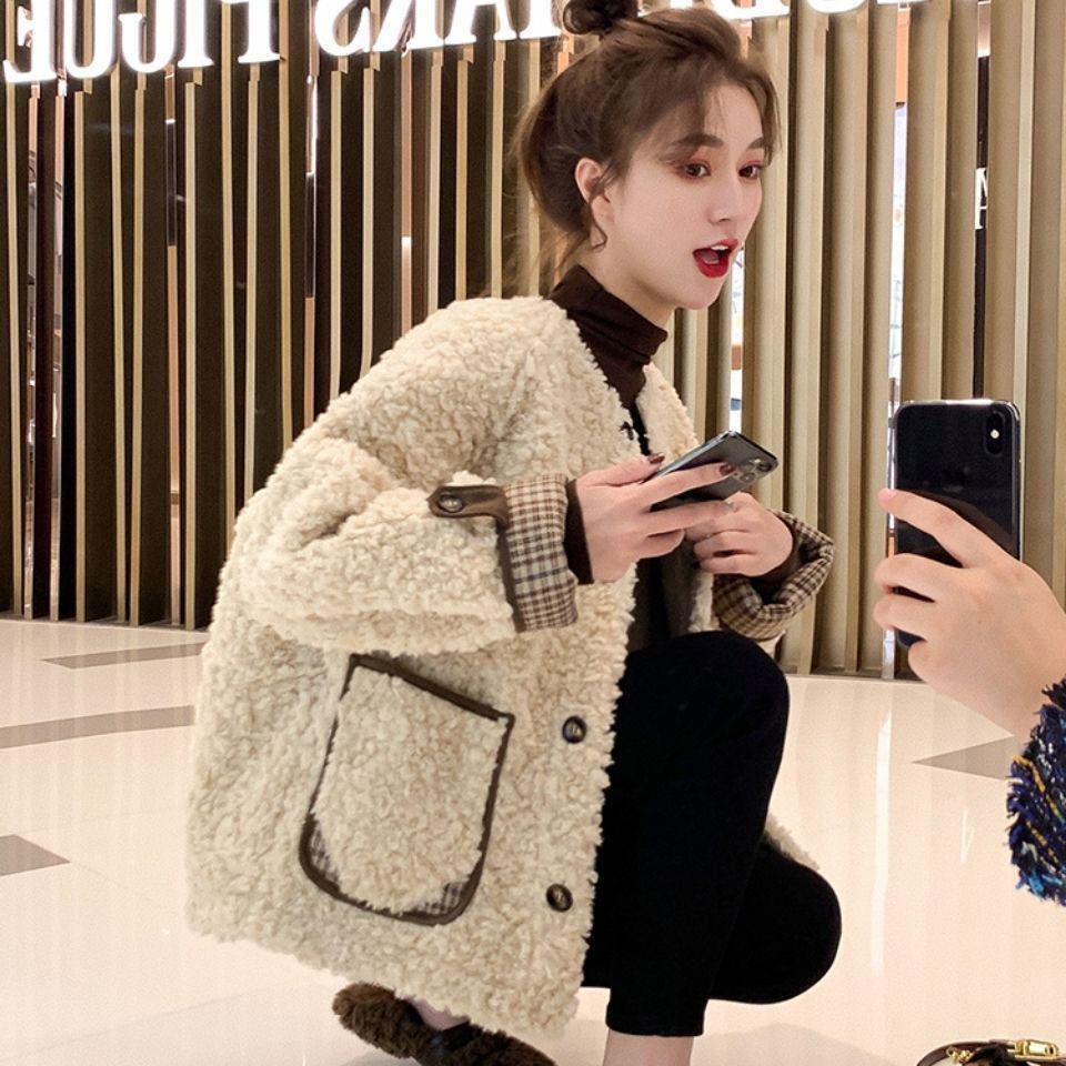 2025 Korean Style Women’s Short Casual Lamb Wool Coat with Velvet, Winter Fragrance