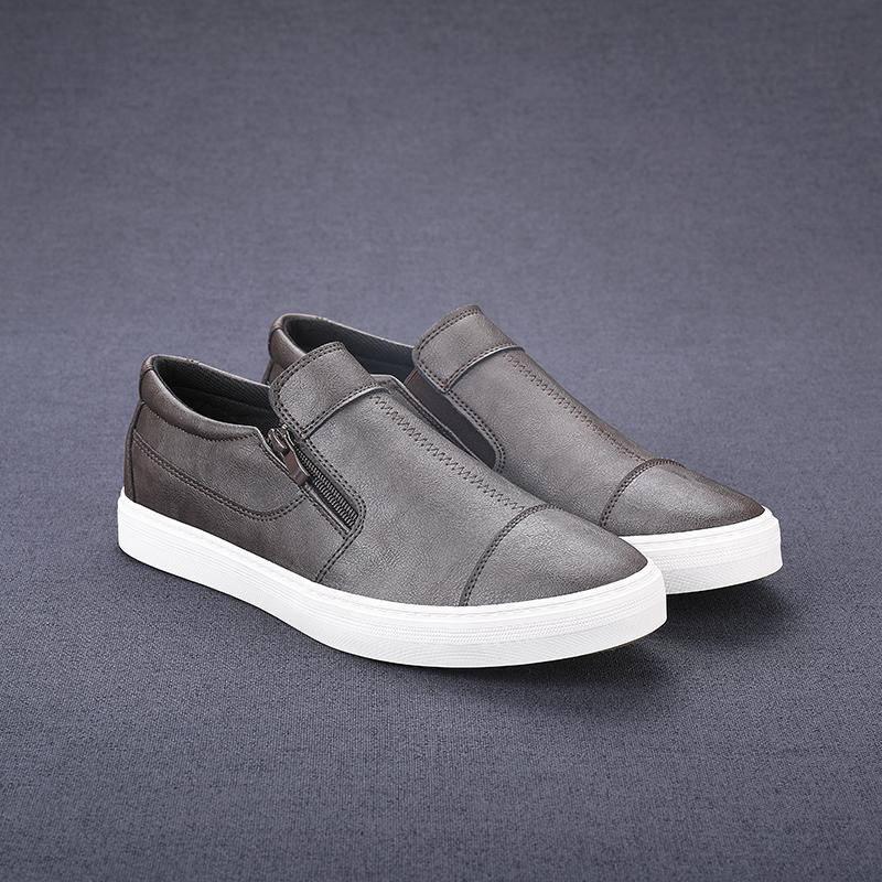 Nové ležérní kožené boty pánské pohodlné nazouváky Britský styl ležérní kožené boty pro muže móda Yuppie tenisky Mužské
