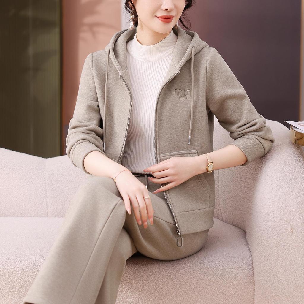 Brand Autumn/Winter Women's Plus Velvet Fashionable Hoodie Two-Piece Sportswear Suit