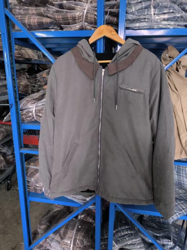 Men's Casual Fleece-Lined Cotton Hooded Jacket with Zipper Pockets