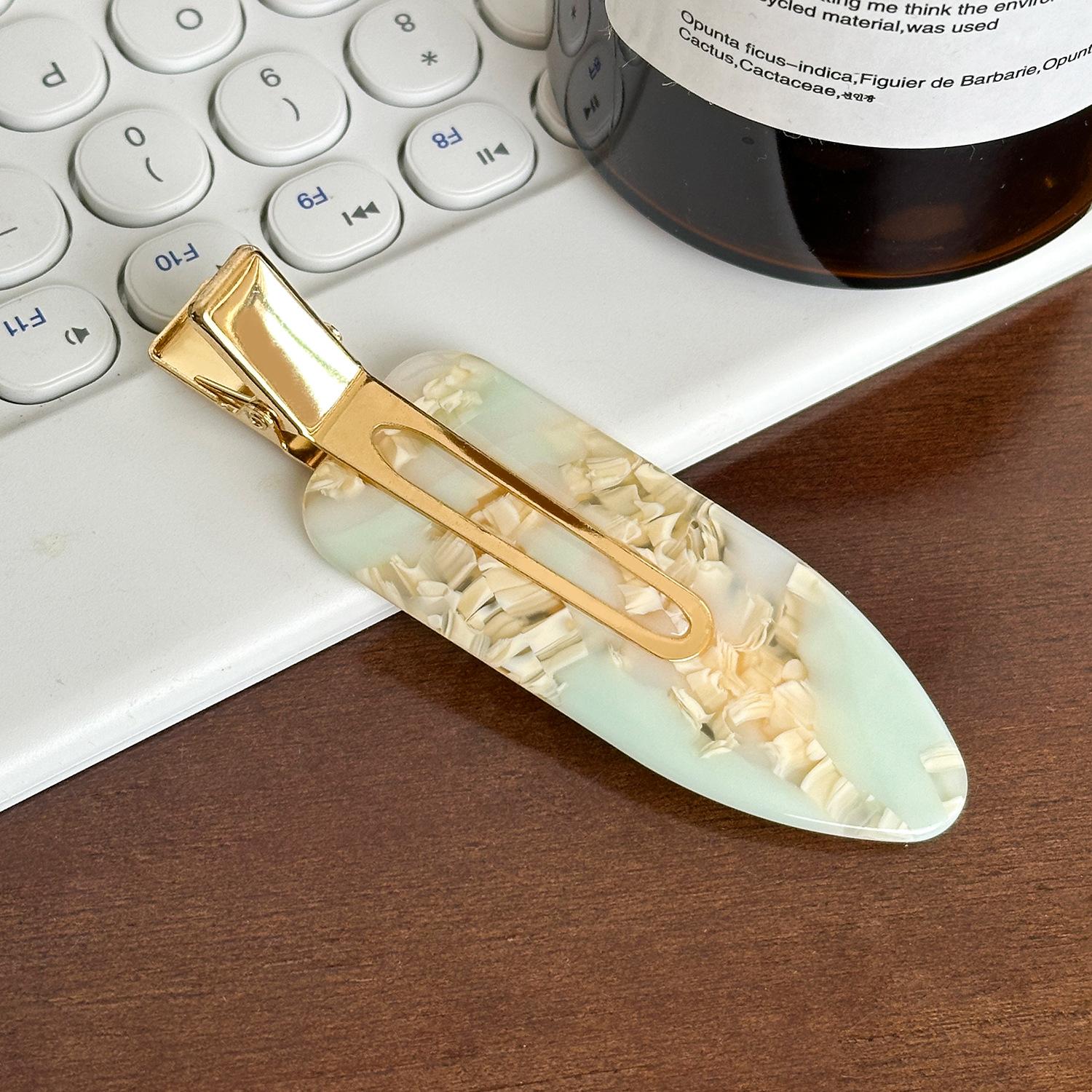 

Acetate Oversized Trendy No Trace Hair Claw Versatile Plaid Hair Clip Women For Light Blue 9cm