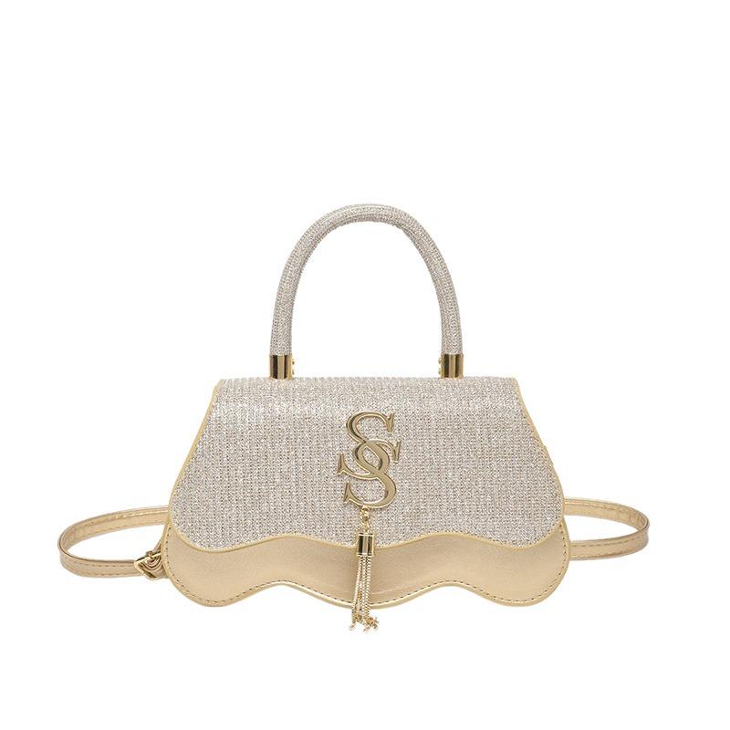 Fashion Light Luxury Niche Design Handbag Women's Summer New Simple Temperament Shoulder Bag Commuter Messenger Bag