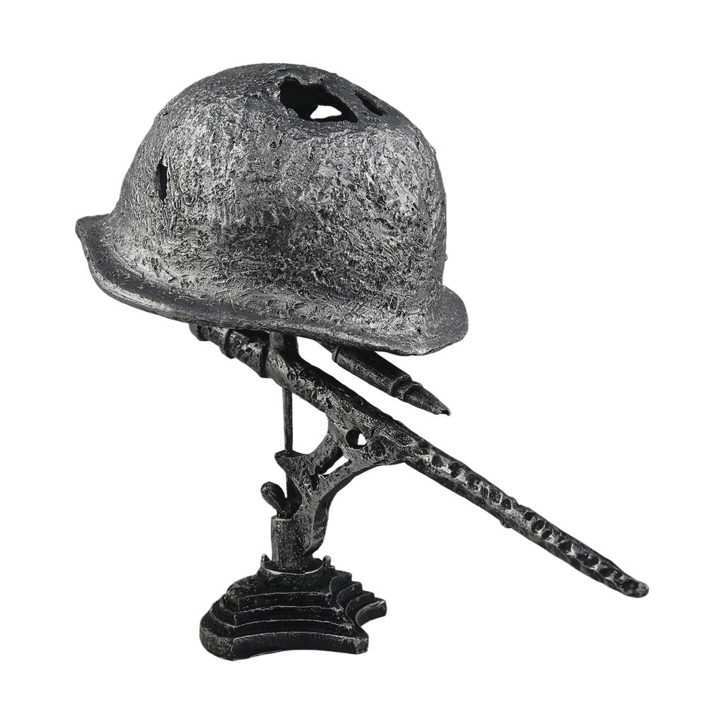 Retro Wartime - Resin With Vintage Military , Decorative, Suitable For Buffs And Themed Home Décor (without String Lights)