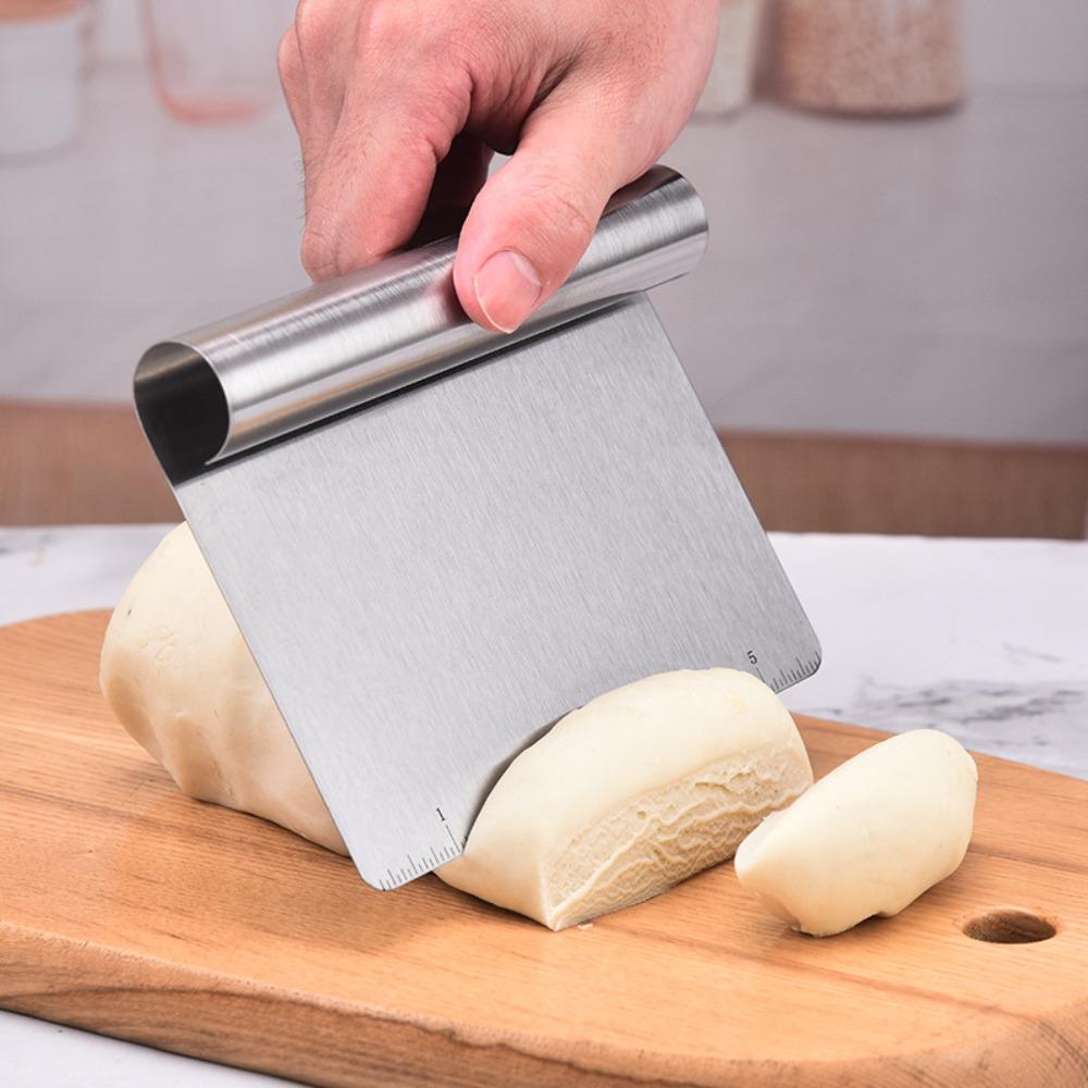 Curled Edge Dough Cutter Graduated Pizza Scraper Baking Tool Bench Scraper  Rice Noodle Rolls