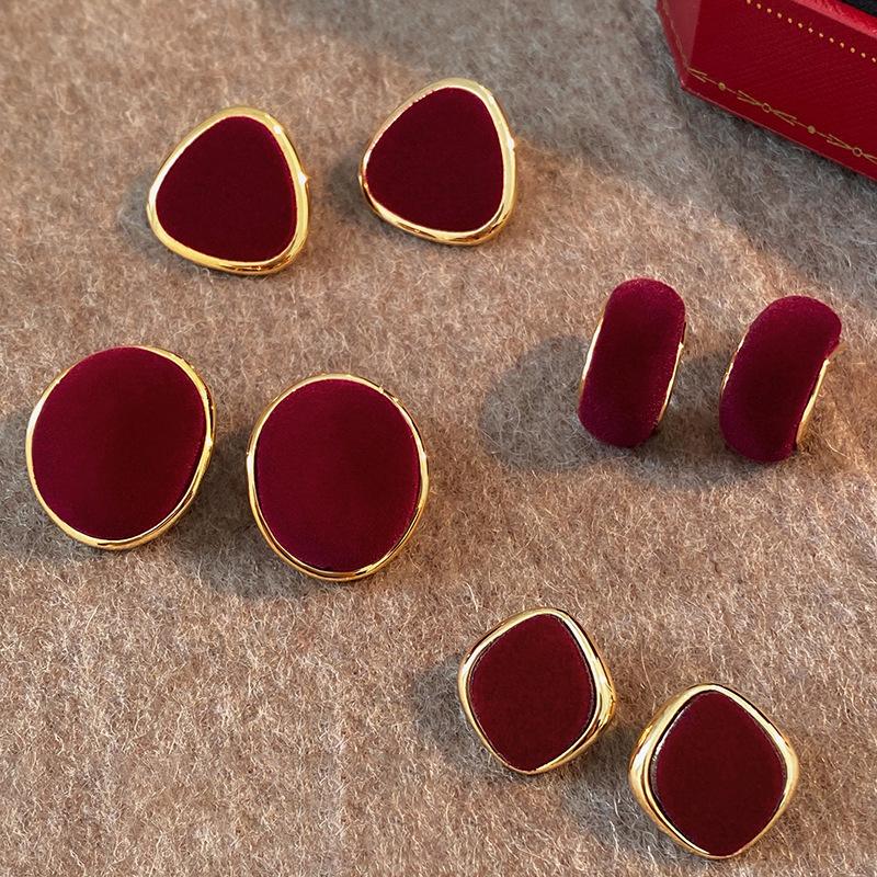 Silver needle flocking triangular stud earrings autumn and winter retro simple commuting versatile earrings light luxury earrings