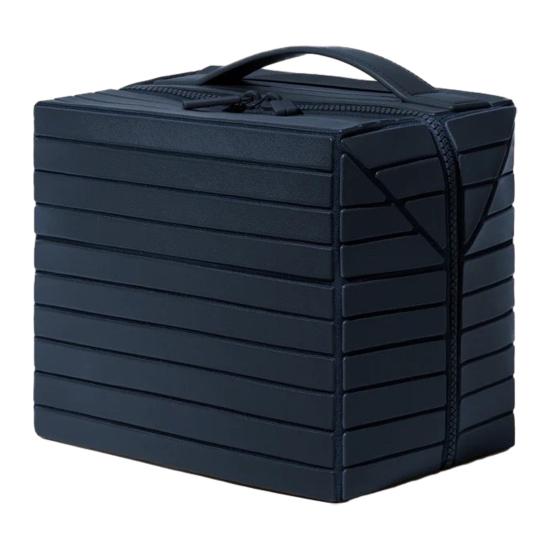 

Складная дорожная косметичка, водонепроницаемая большая сумка для туалетных принадлежностей, подвесной органайзер для косметики с отделениями, защищенными от проливания, для хрупкой косметики, для использования в отпуске темно-синий