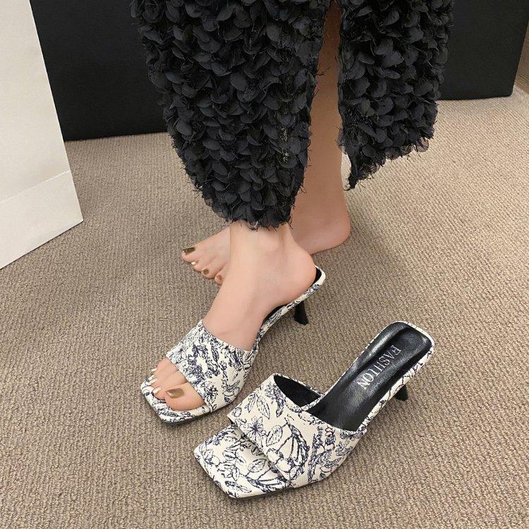 Printed Sandals, New Embroidered Large-size Women's Shoes, Square Head Temperament, High-heeled Slippers