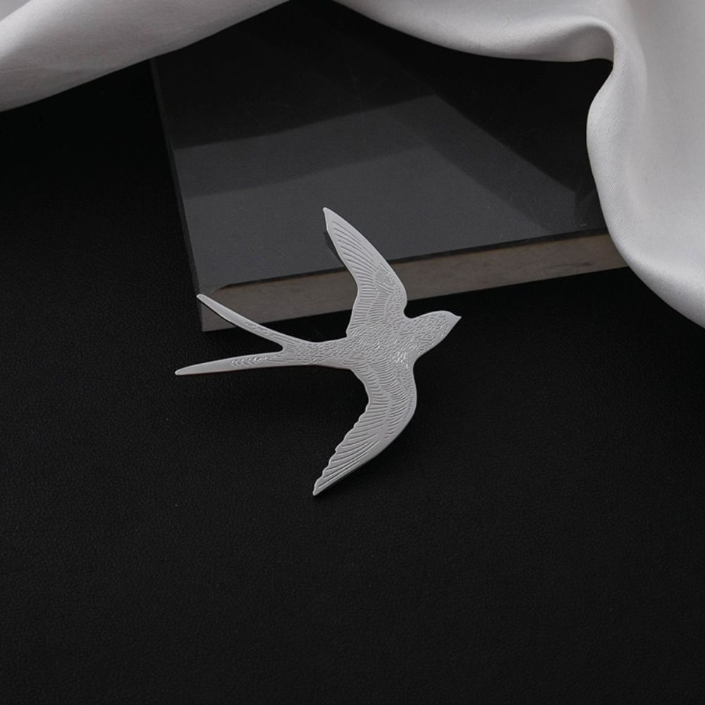 Gold Swallowtail Pin Silver Animal Badge Exquisite Swallow Brooch  Party