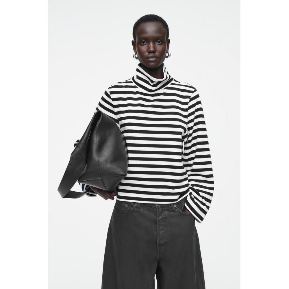 

Cos Japan Funnel Neck STripe Long Sleeve T shirT