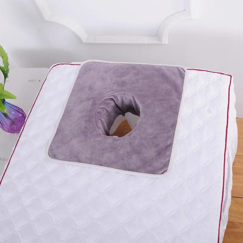 Vierkant 35*35cm Velours Verdikt Schoonheid SPA Massage Tafel Planking Gezichtshanddoek met Gezichtsademgat SPA Massage Beddengoed Handdoek