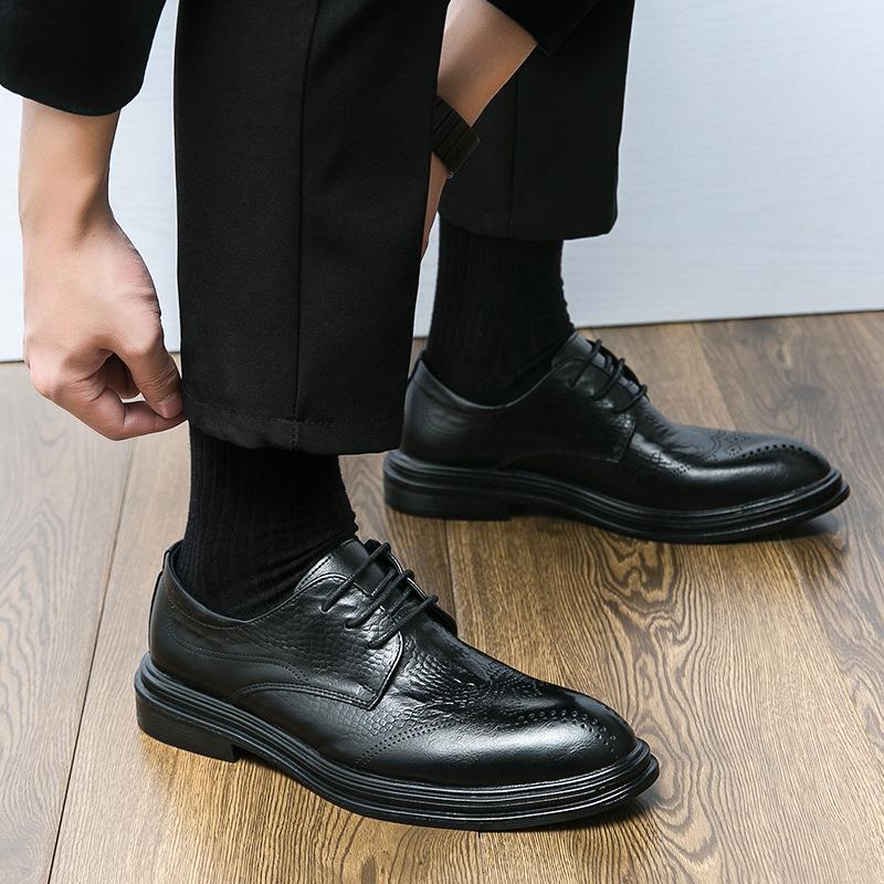 British Pointed Men's Shoes Low-top Formal Business Leather Shoes Brock Hairstylist Trendy Shoes Lace-up Wedding Shoes