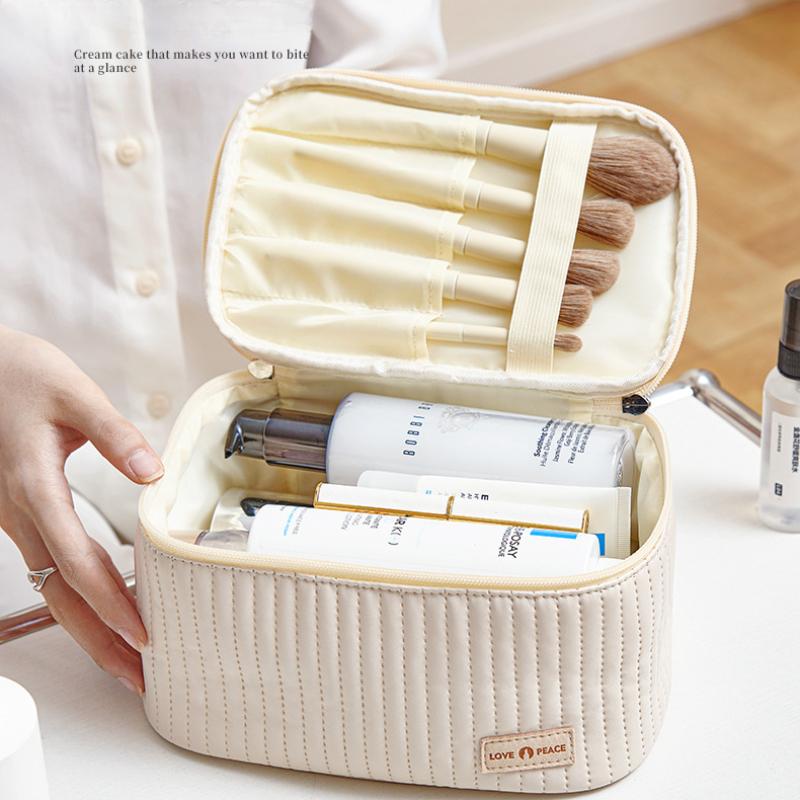Advanced Sense Cream Cake Cosmetic Bags for Female Hand Carrying Travel Makeup Storage Bag Portable PU Wash Toiletries Bag