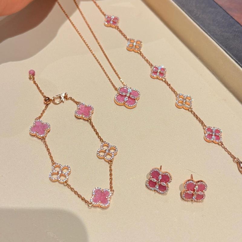 Vintage Medieval Rose Pink Flower Seiko Flash Diamond Clover Bracelet Necklace Stud Earrings Dopamine Vintage Set
