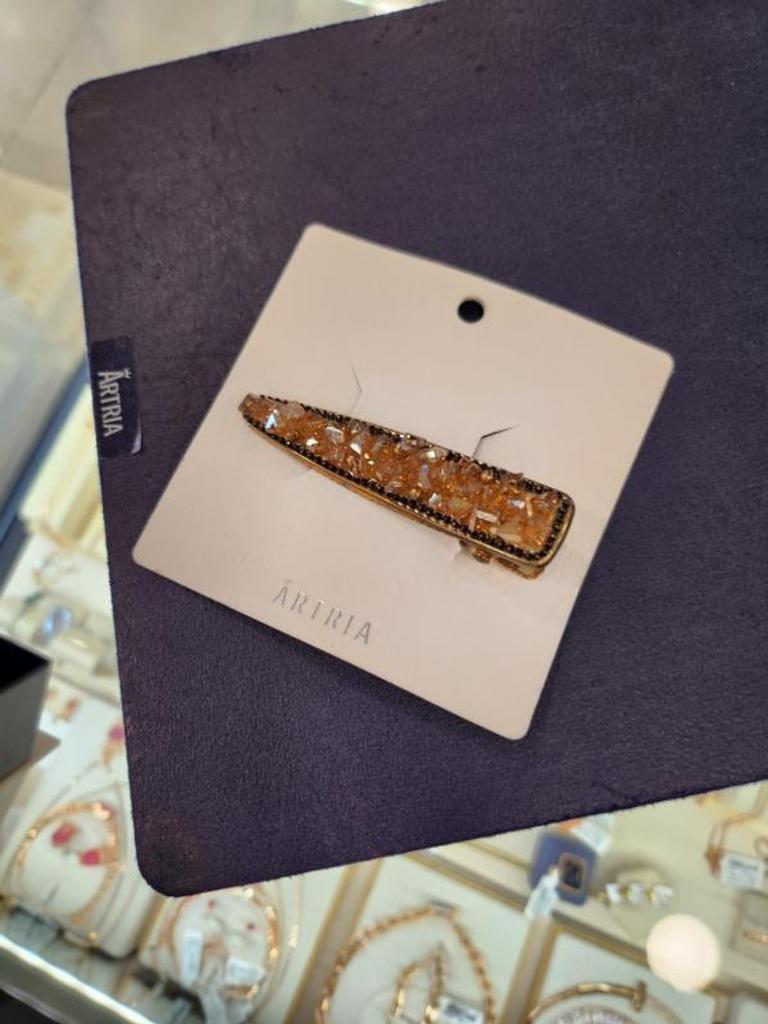 Atria Triangle Crystal Side Clip OSHHPCR0010IVF