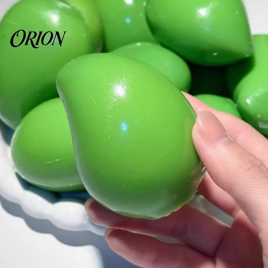 Stress Relief Toy Crunchy Mango Squeeze Ball, Color Changing Fidget with Crisp High-elastic Sound, High Elastic Decompression for Anxiety Relief,