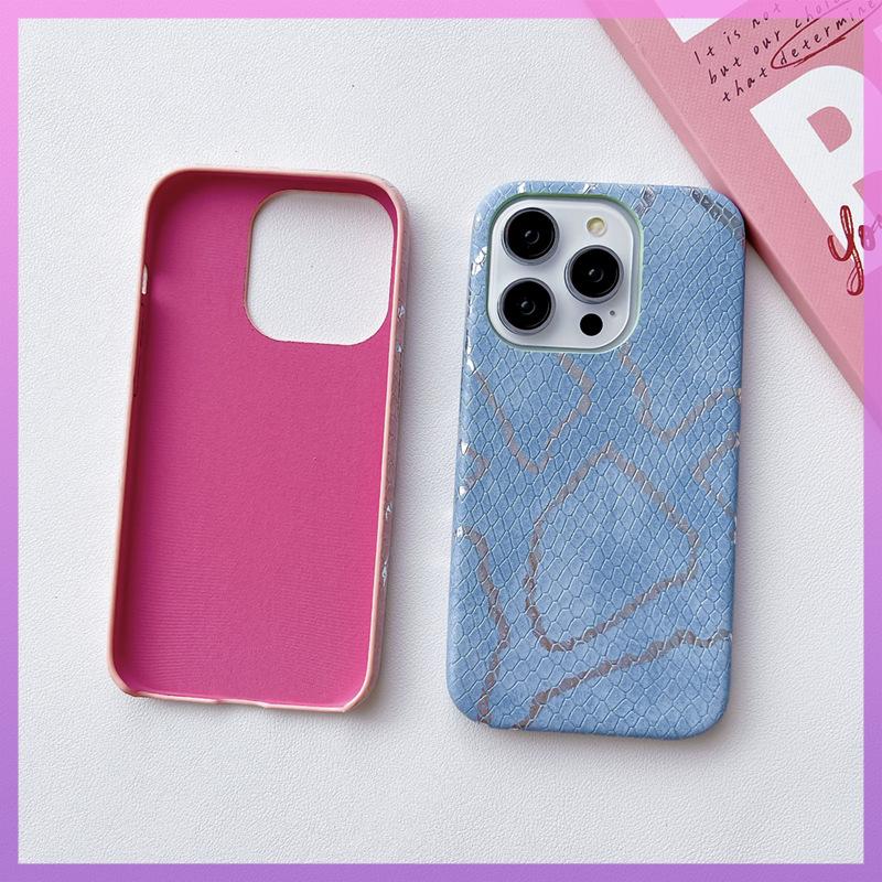 The Silver Ring Python Pattern Is Suitable for The IPhone 13 Case, 14promax Half-pack, IPhone12, and Is Shockproof for 11 Women