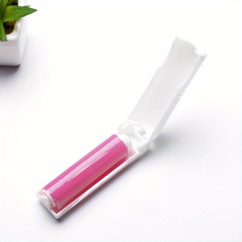 

Portable Lint Roller for Pet Hair Removal - Washable, Foldable Design with 1/2 Refill Cores - Ideal for Clothes, Carpets & Upholstery, Hair Sticker красный