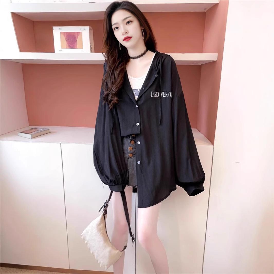 

2024 Women s Hooded Sun Protection Cardigan: Breathable, Casual, Loose-Fit Long Sleeve Jacket for Spring/Summer M