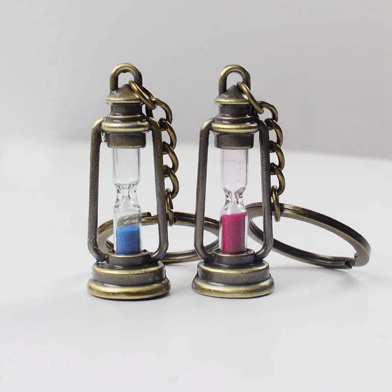 Nostalgic Vintage Keychain Premium Metal Craft Pendant Scratch Resistant Bag Decor for Key Organizing Holiday Gift