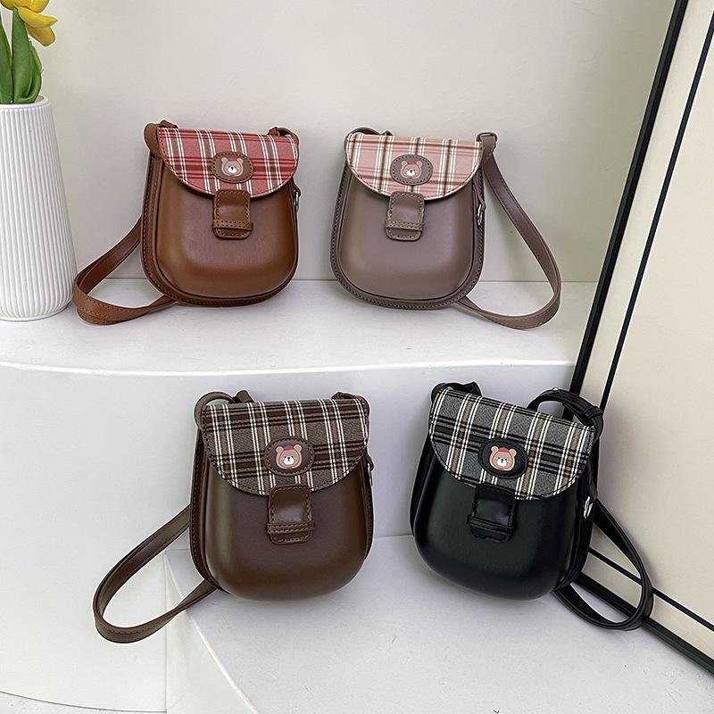 2025 neue Herbst- und Wintermode vielseitige Umhängetasche Messenger Bag Nische Karomuster Satteltasche Textur Retro Handytasche