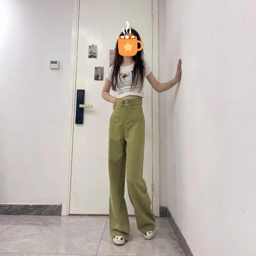 Moteriktige, løstsittende denimbukser med vide ben til dame, avslappede grønne lange bukser