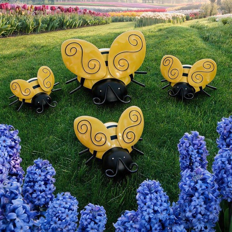 Wrought Iron 3D Bee Wall Decor for Garden, Balcony, or Home