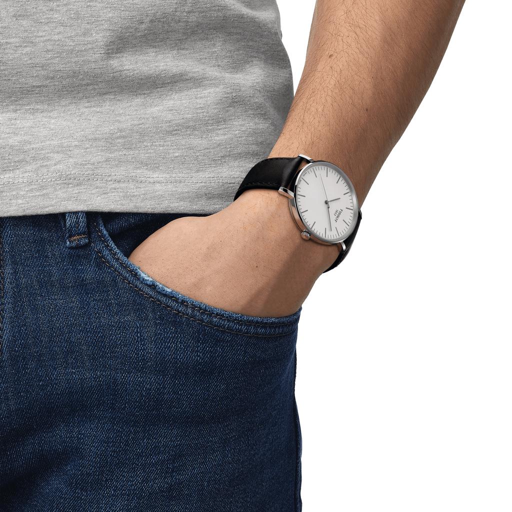Tissot Leather Strap silver Dial Men's Fashion Watch T109.610.16.031.00