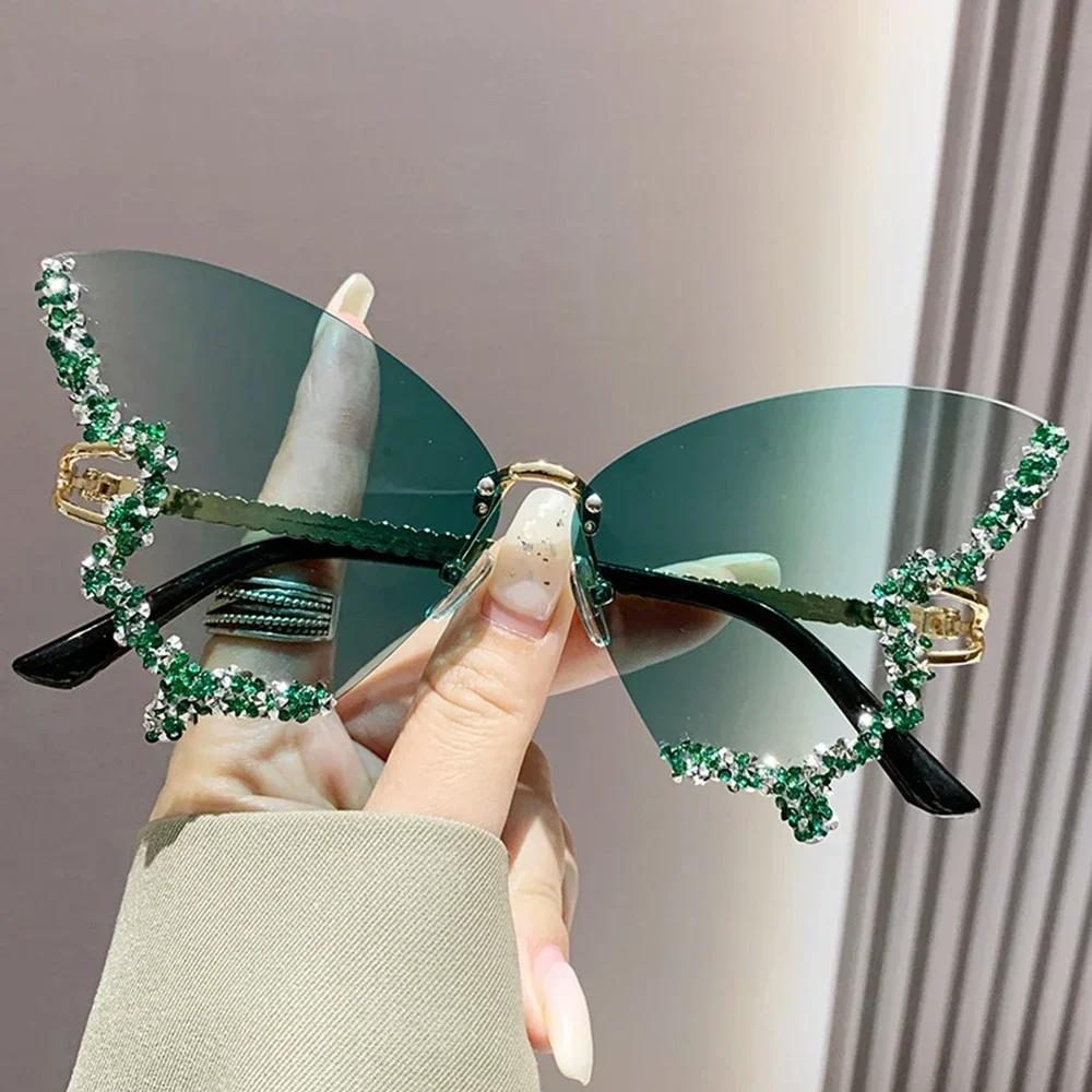 Luxury Diamond Butterfly Sunglasses Women Vintage Rimless Oversized Sun Glasses Ladies Eyewear Fashion Accessories