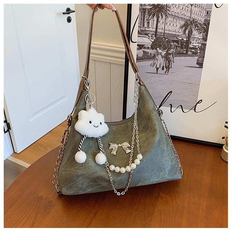 

2024 Women s Large Capacity Tote Backpack with Chain - Trendy Summer Commute Shoulder Bag Without Pendant