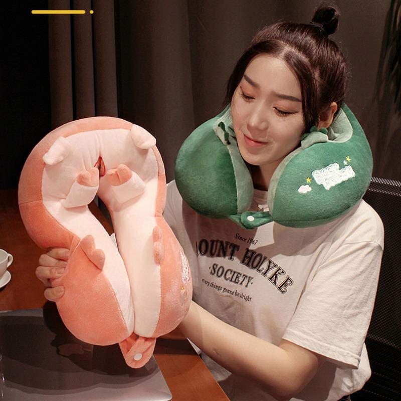 Travel Neck Pillow Cartoon Travel Neck Cushion Undeformable U-Shaped Travel Pillow Portable Airplanes Pillow for Kids Gift