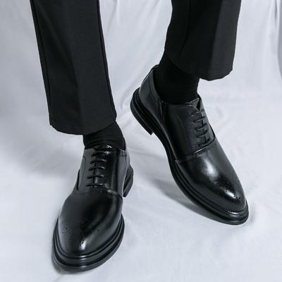 Herren spitze Lederschuhe Minimalistischer und vielseitiger Stil Täglich lässig Business Outdoor Party Herren Modische britische Schu
