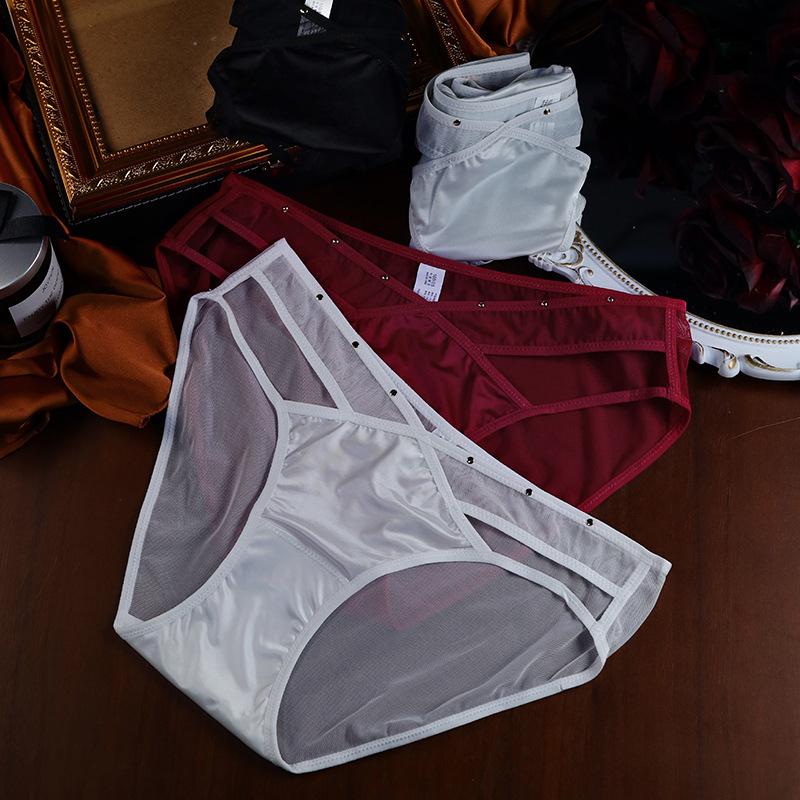 

Нижнее белье из шелка с масляным блеском, без следов, летняя прозрачная сетка, заклепки горячего тиснения, маленькое полое кружевное нижнее белье для женщин, низкая талия One size fits all чёрный