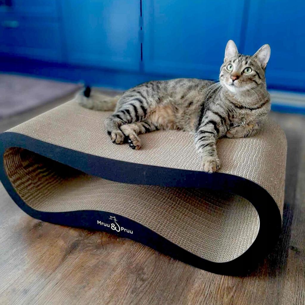 Leon cat scratching post | black 40cm | 78x28x40 cm | MruuPruu