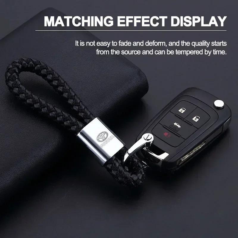 1pc Porte-clés en métal Porte-clés Lanière pour clés Emblème de voiture Style pour Toyota TRD GR Corolla Auris Yaris Rav4 CHR Camry40 Prius