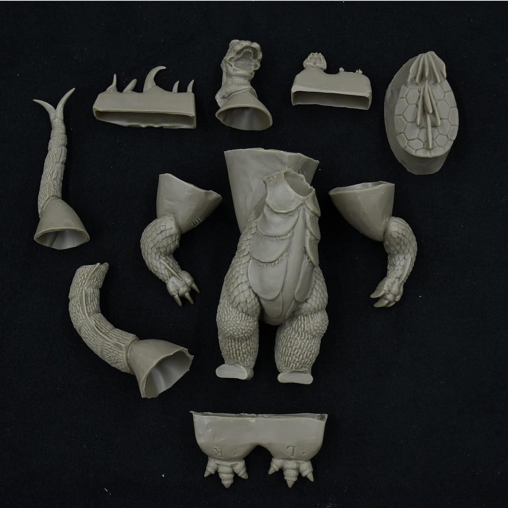 Gomez 1/200 Soft Vinyl Assembly Kit Reprint Edition 1/200 Scale Total Height 14.5cm Soft Vinyl Unpainted Assembly Kit
