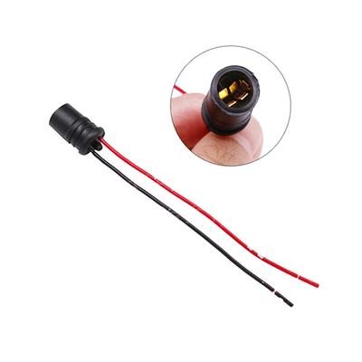 Accesorios para la electrónica del coche – Cables, adaptadores y enchufes