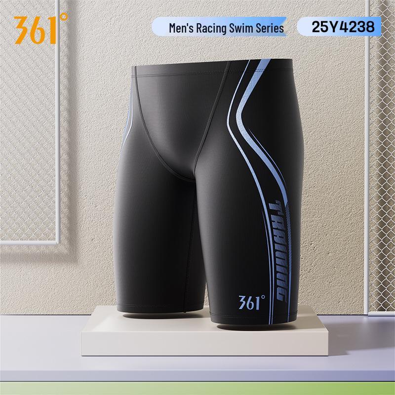 Zestaw męskich profesjonalnych spodenek wyścigowych 361 Degrees: Zawiera kąpielówki, czepek i okulary pływackie.