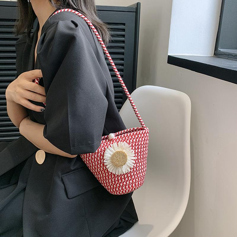 New Straw Woven Bag Women's Bag Flower Oblique Span Women's Sweet, Fresh and Cute Vacation Leisure Woven Bag Bucket Tote Bag