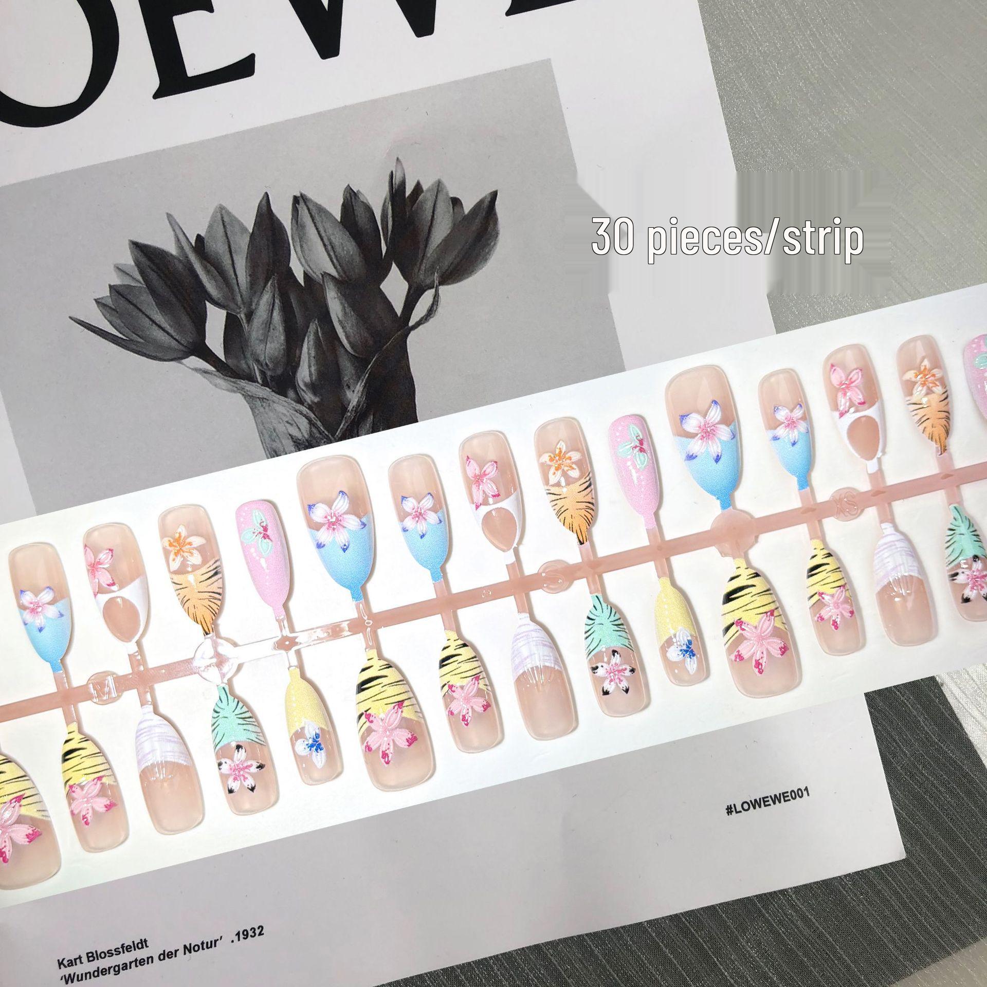 

High-End 3D Tiger Skin Summer Nails – Elegant European & American Nail Art Patches