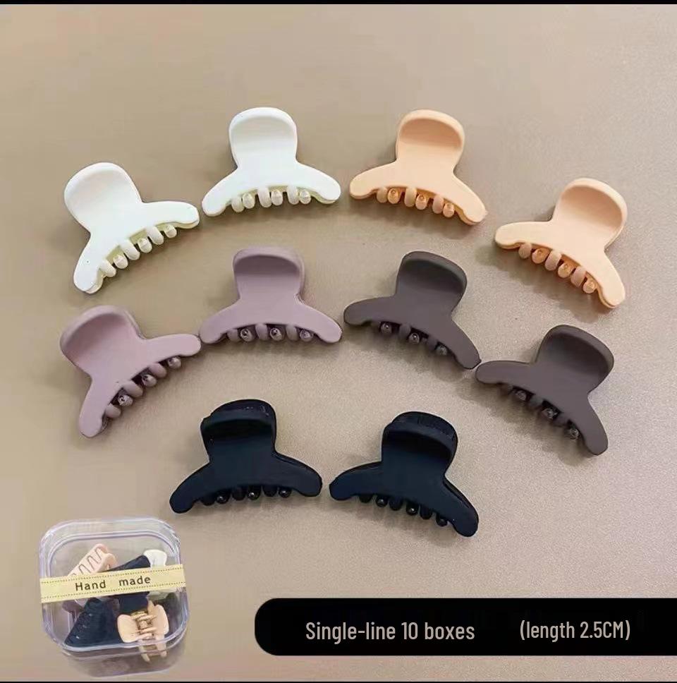 

Mini Frosted Macaron Hair Clip: Cute Claw Clip for Side Hair & Bangs