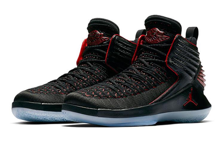 Air Jordan 32 GS 'Banned'