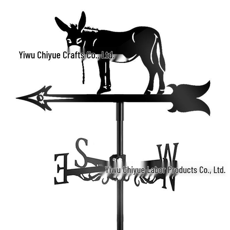 Weather Vane Ornament: Outdoor Wrought Iron Spray-Painted Roof Decoration Metal Craft