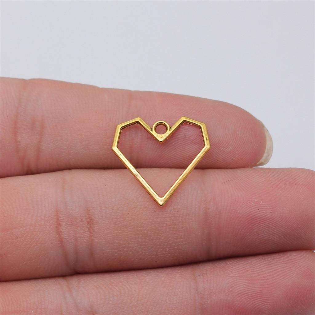 Charms Openwork Heart Pendants Vintage Jewelry Supplies QC068